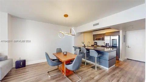 1750 N Bayshore Dr 2803