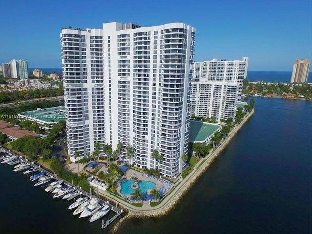 Rental Property at 3530 Mystic Pointe Dr 1907, Aventura, Miami-Dade County, Florida - Bedrooms: 2 
Bathrooms: 2  - $3,100 MO.