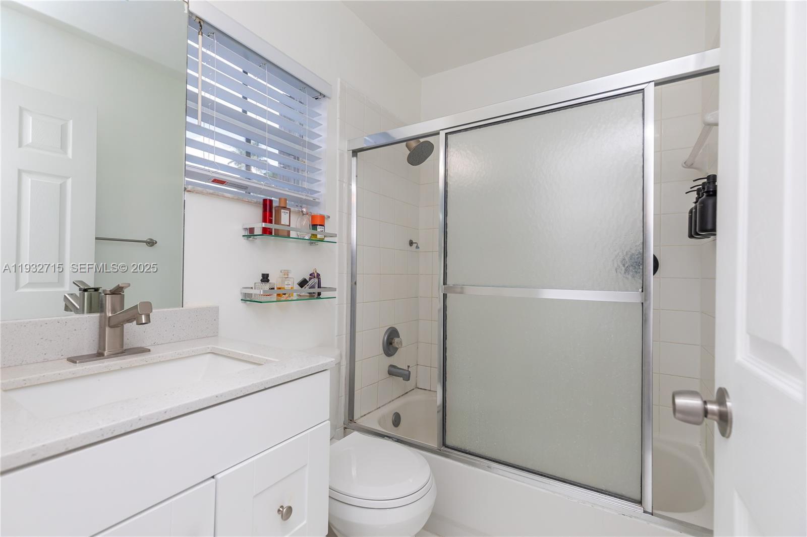 PEMBROKE ISLES 1 - Residential