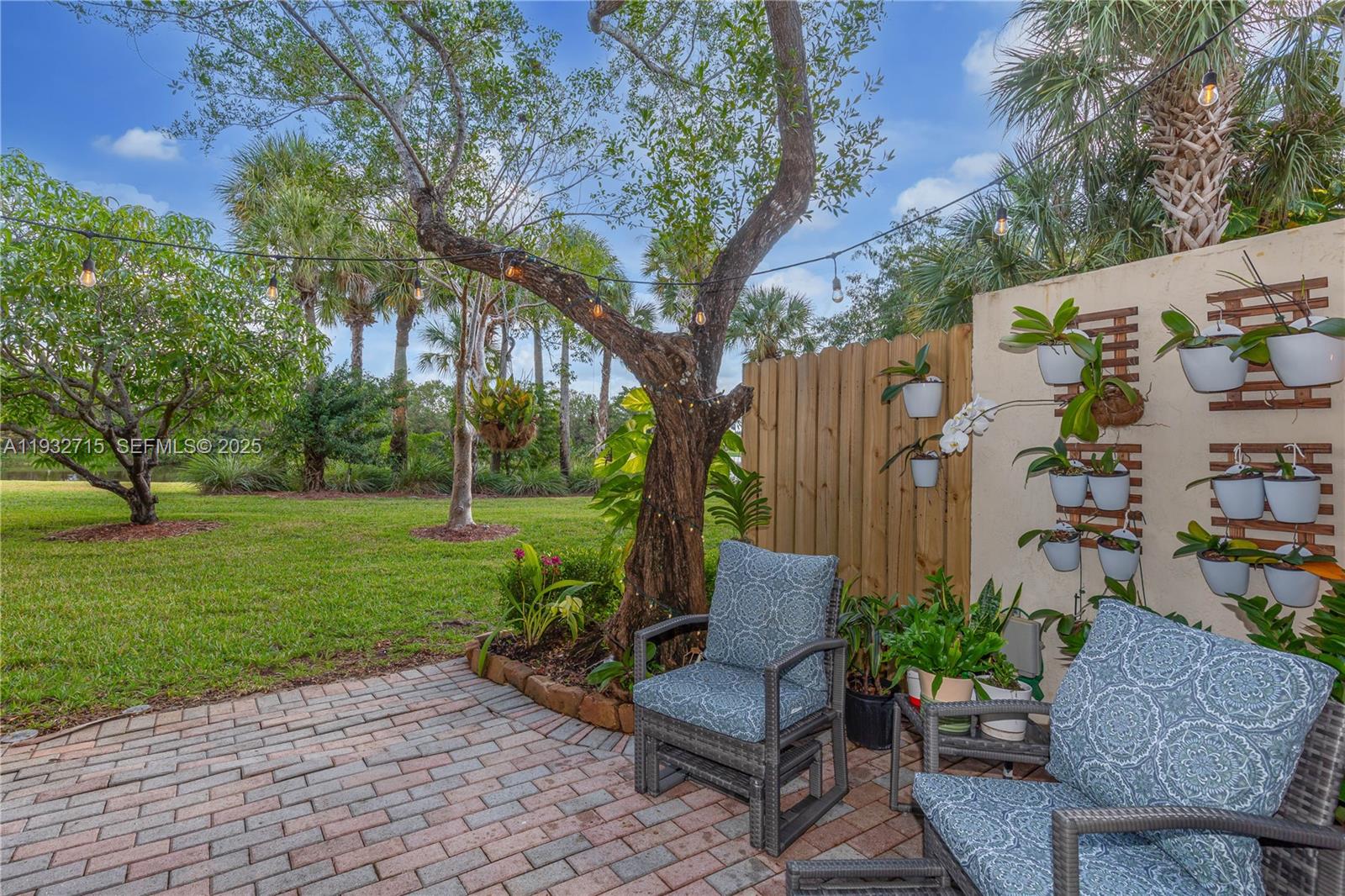 PEMBROKE ISLES 1 - Residential