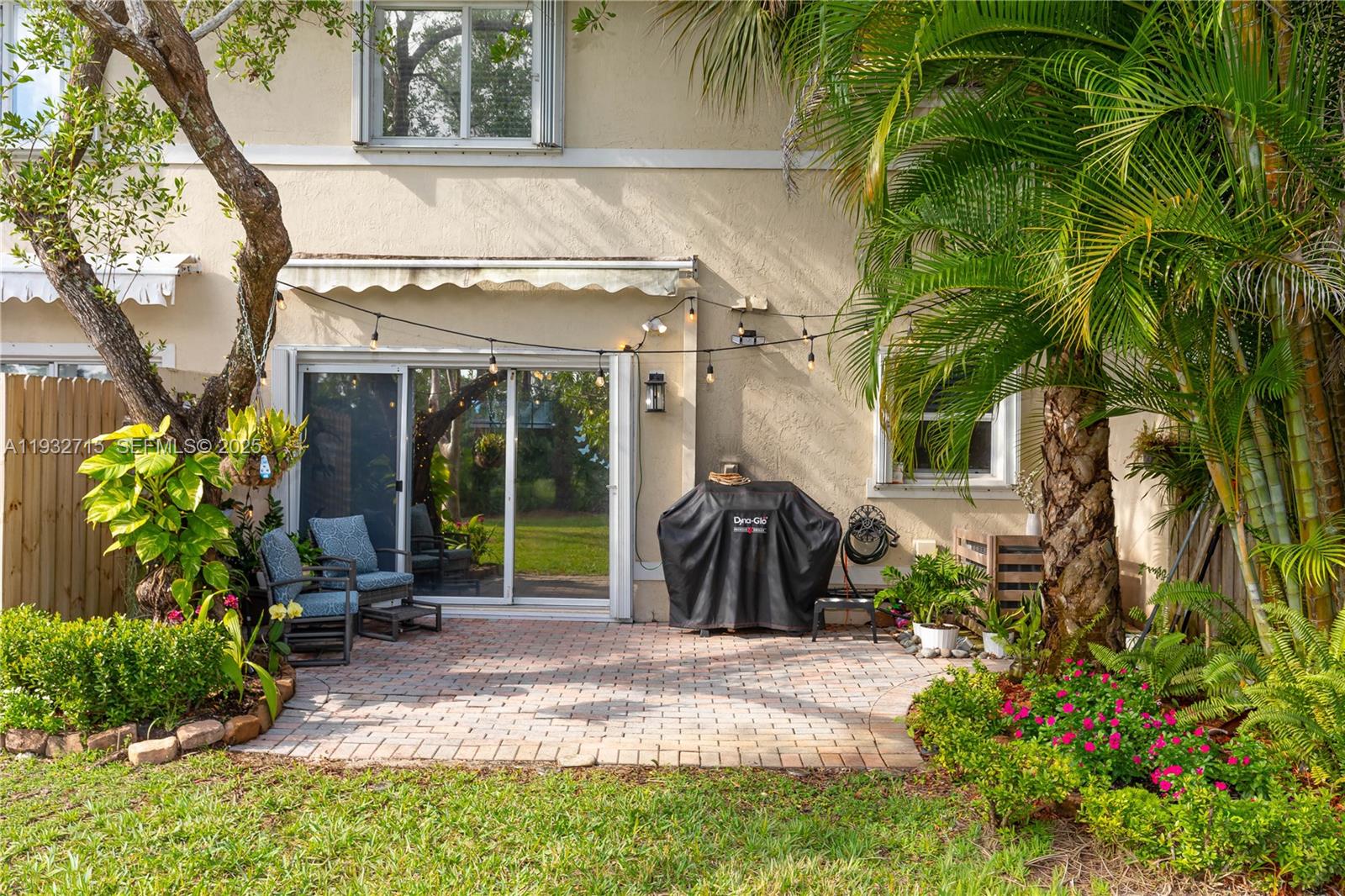 PEMBROKE ISLES 1 - Residential