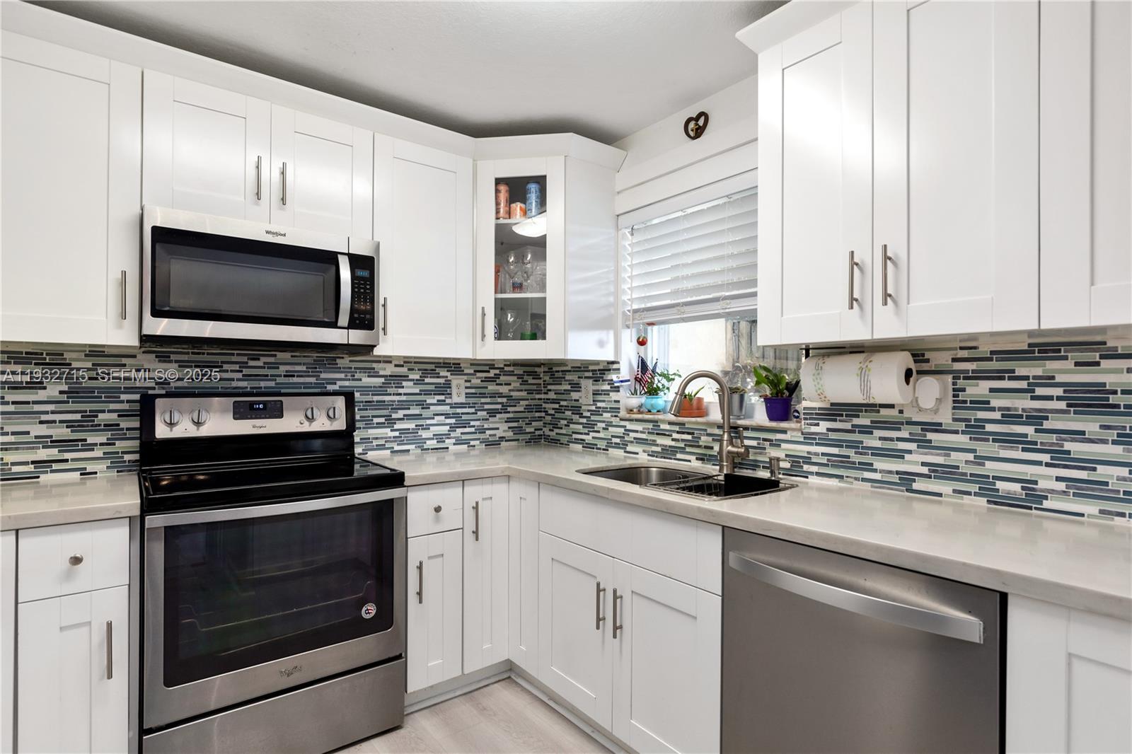 PEMBROKE ISLES 1 - Residential