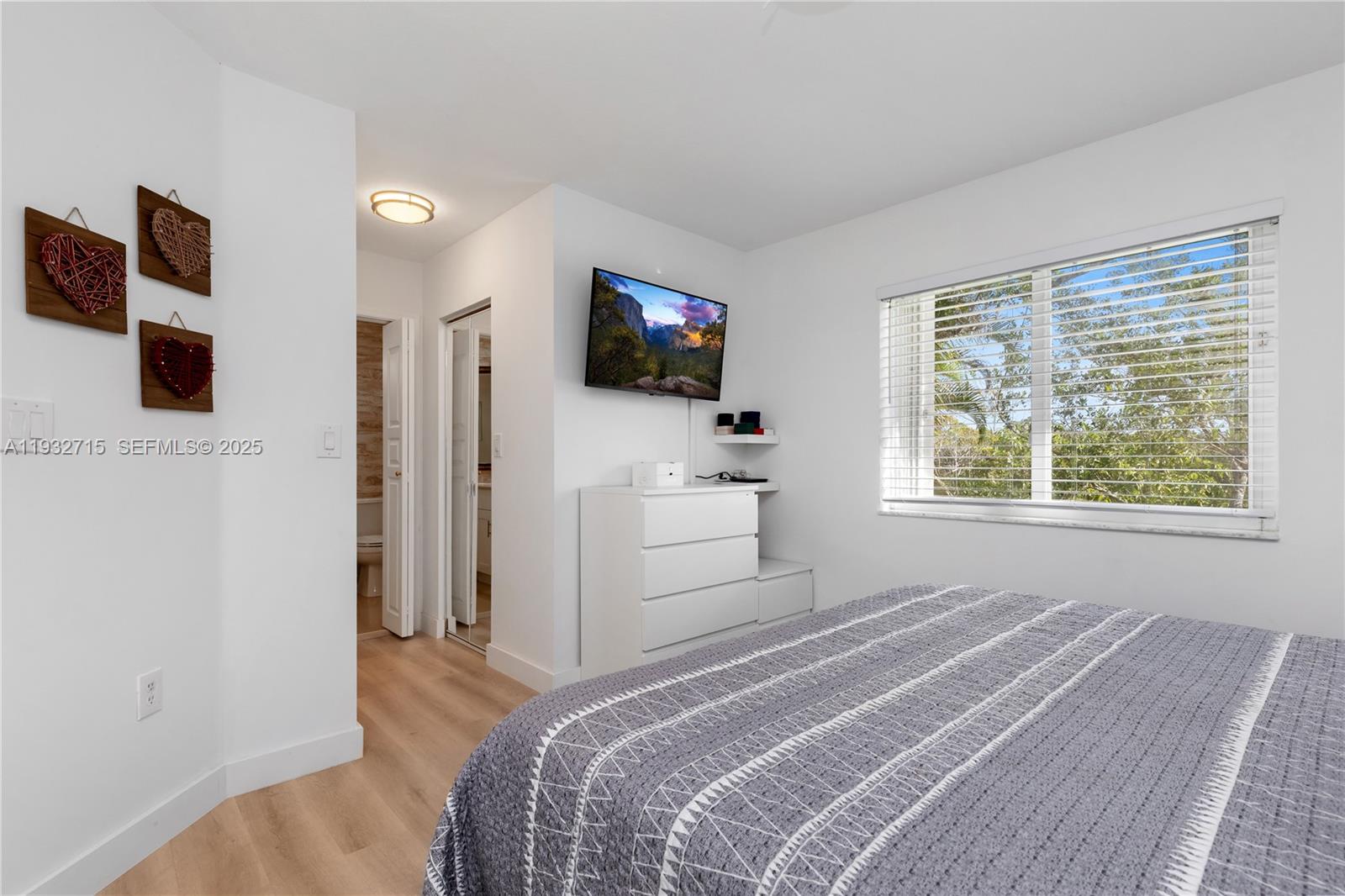 PEMBROKE ISLES 1 - Residential