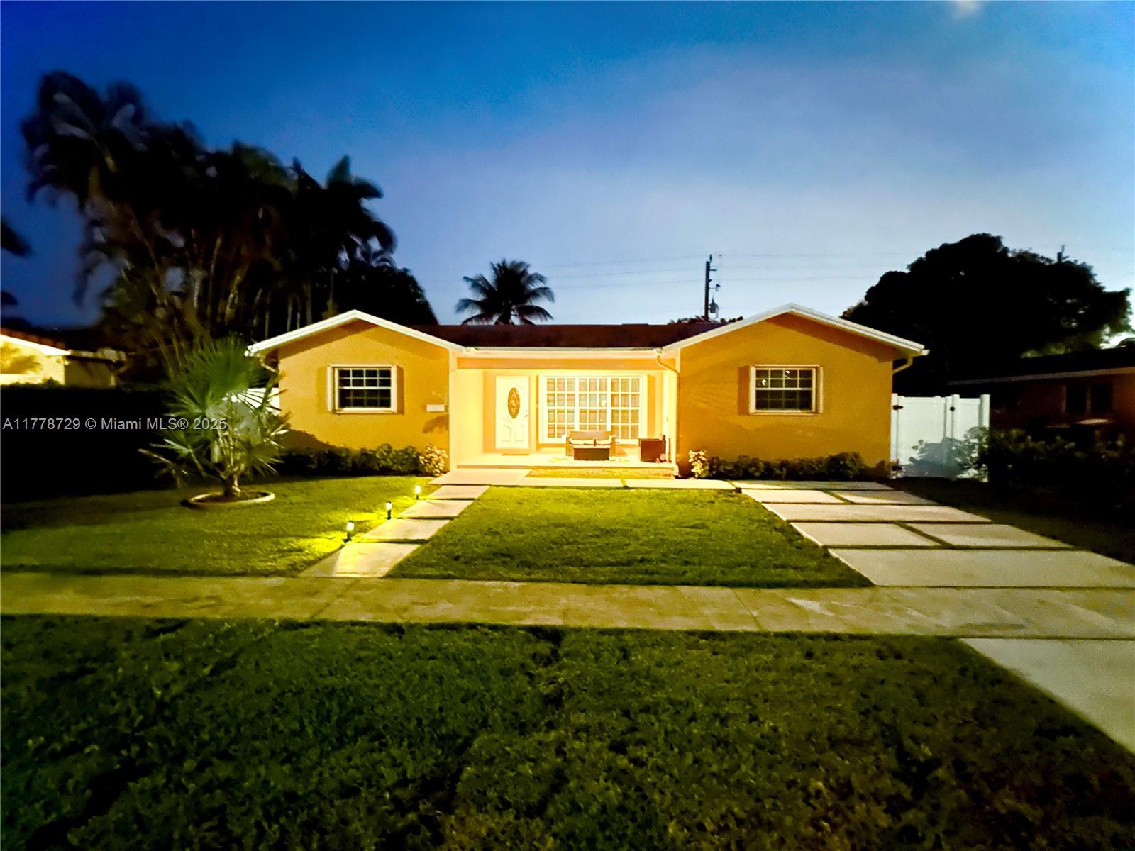 206 Se 3rd Pl 206, Dania Beach, Miami-Dade County, Florida - 3 Bedrooms  
2 Bathrooms - 