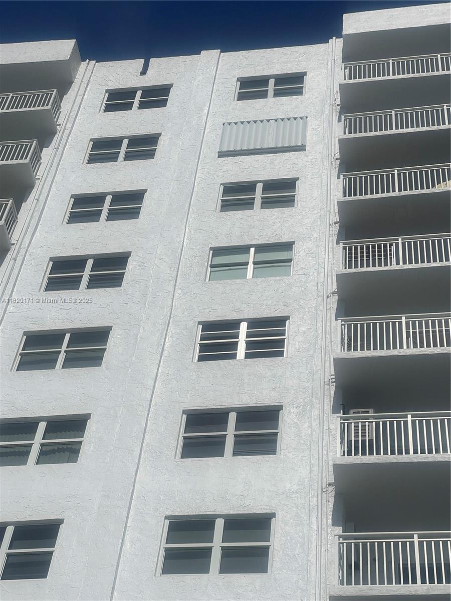 Property for Sale at 200 S Birch Rd 206, Fort Lauderdale, Broward County, Florida - Bedrooms: 1 
Bathrooms: 1  - $254,000