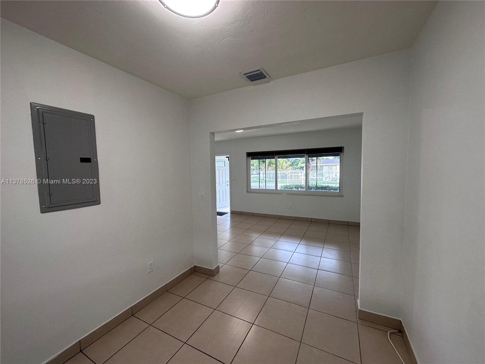 DRYSDALE MANOR - Residential Lease