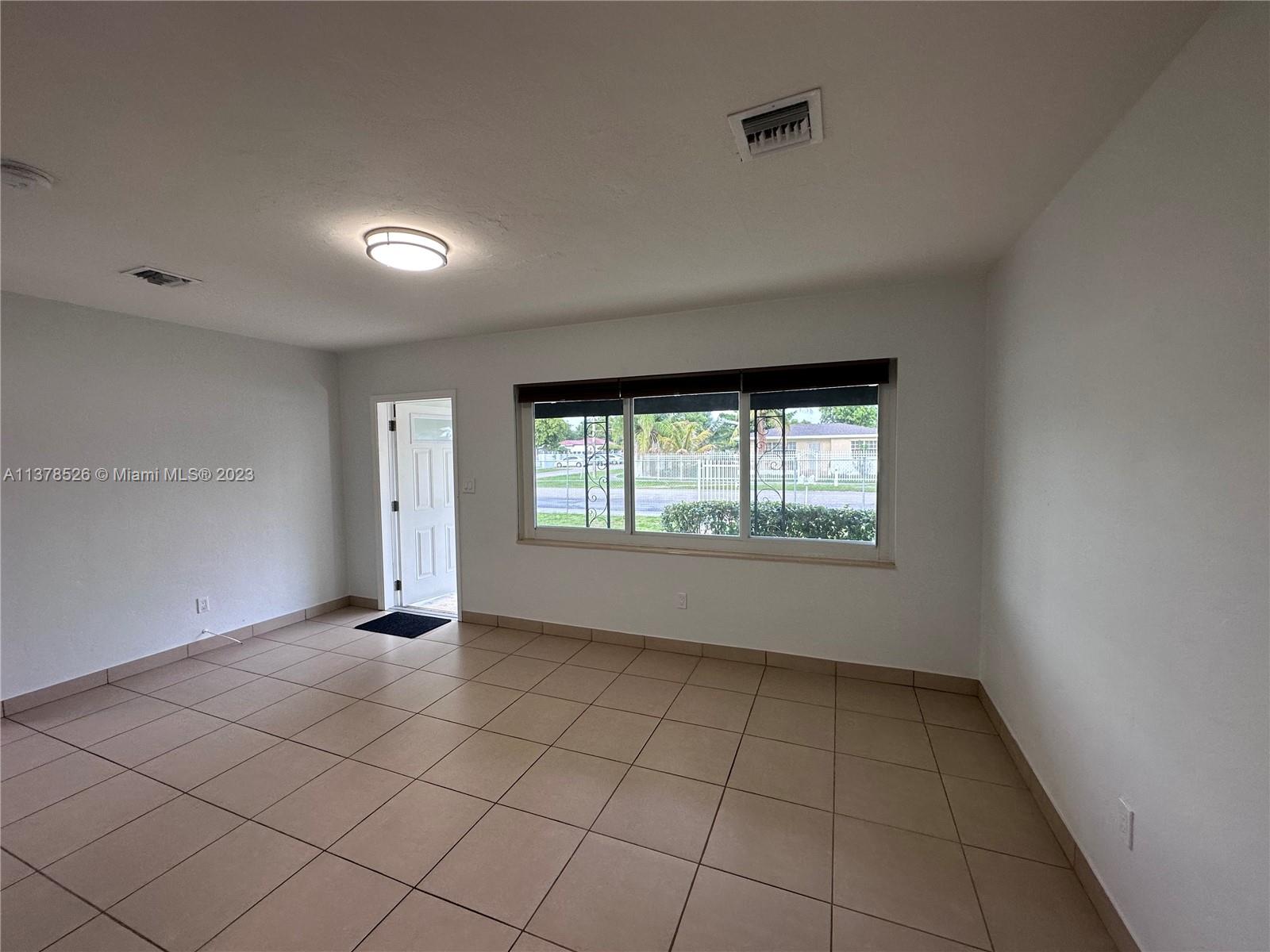 DRYSDALE MANOR - Residential Lease