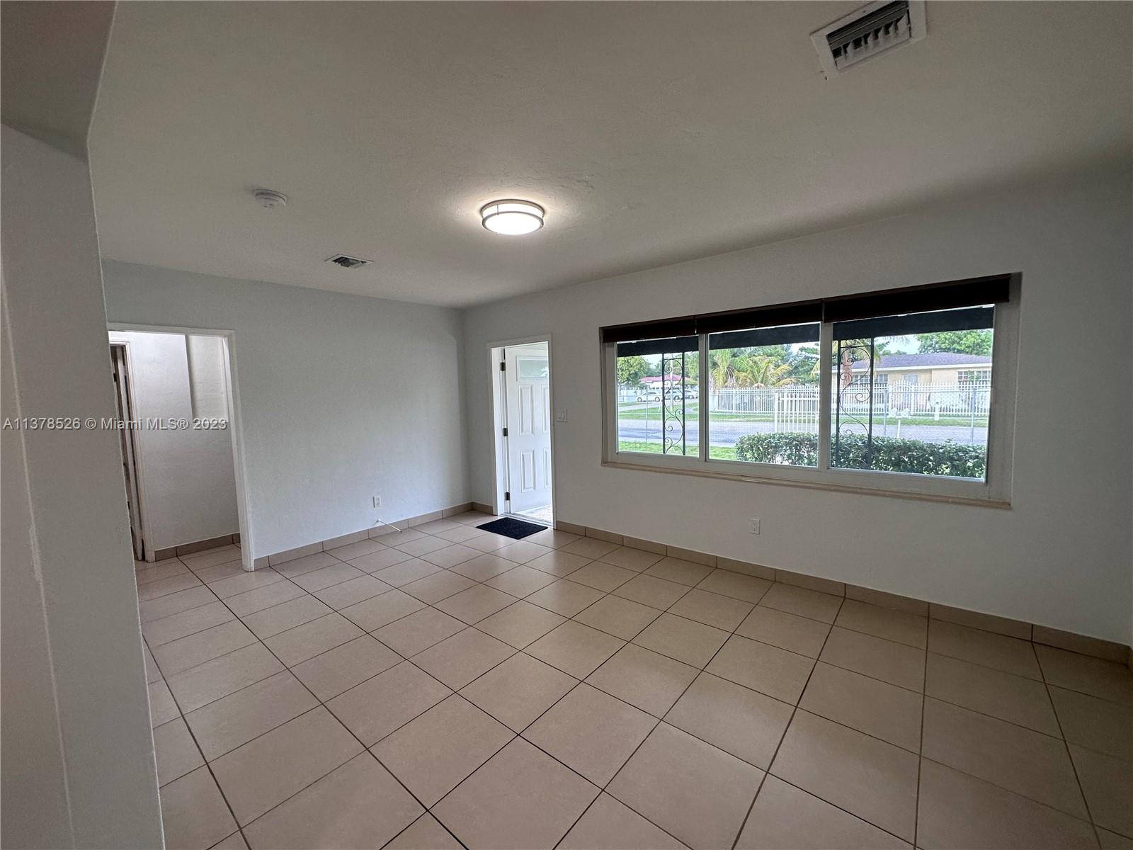 DRYSDALE MANOR - Residential Lease