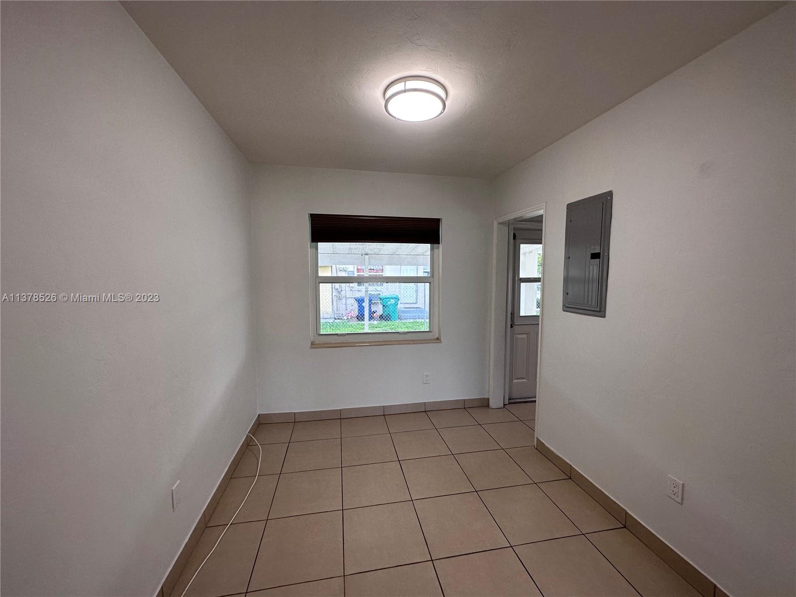 DRYSDALE MANOR - Residential Lease