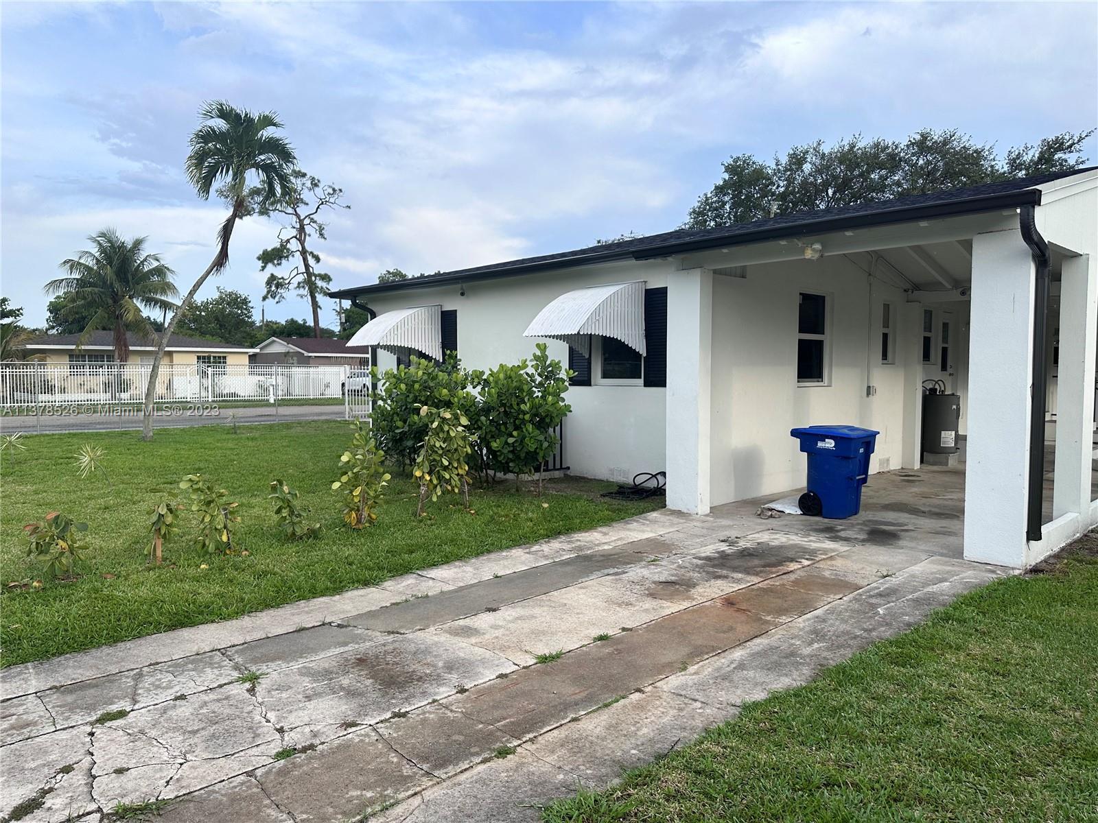 DRYSDALE MANOR - Residential Lease