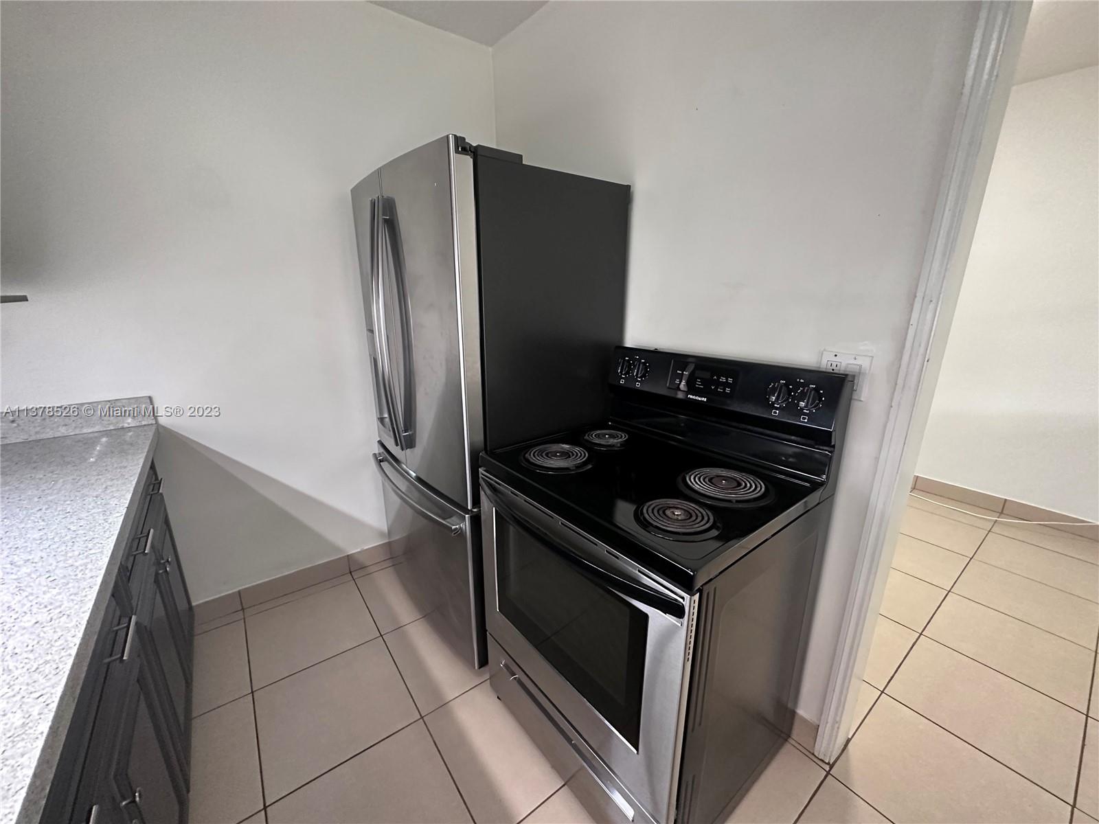 DRYSDALE MANOR - Residential Lease