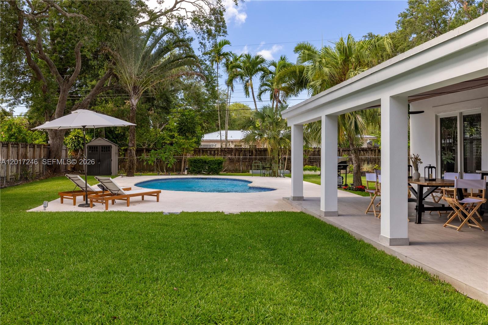 CAROLE HELMS MANOR - Residential