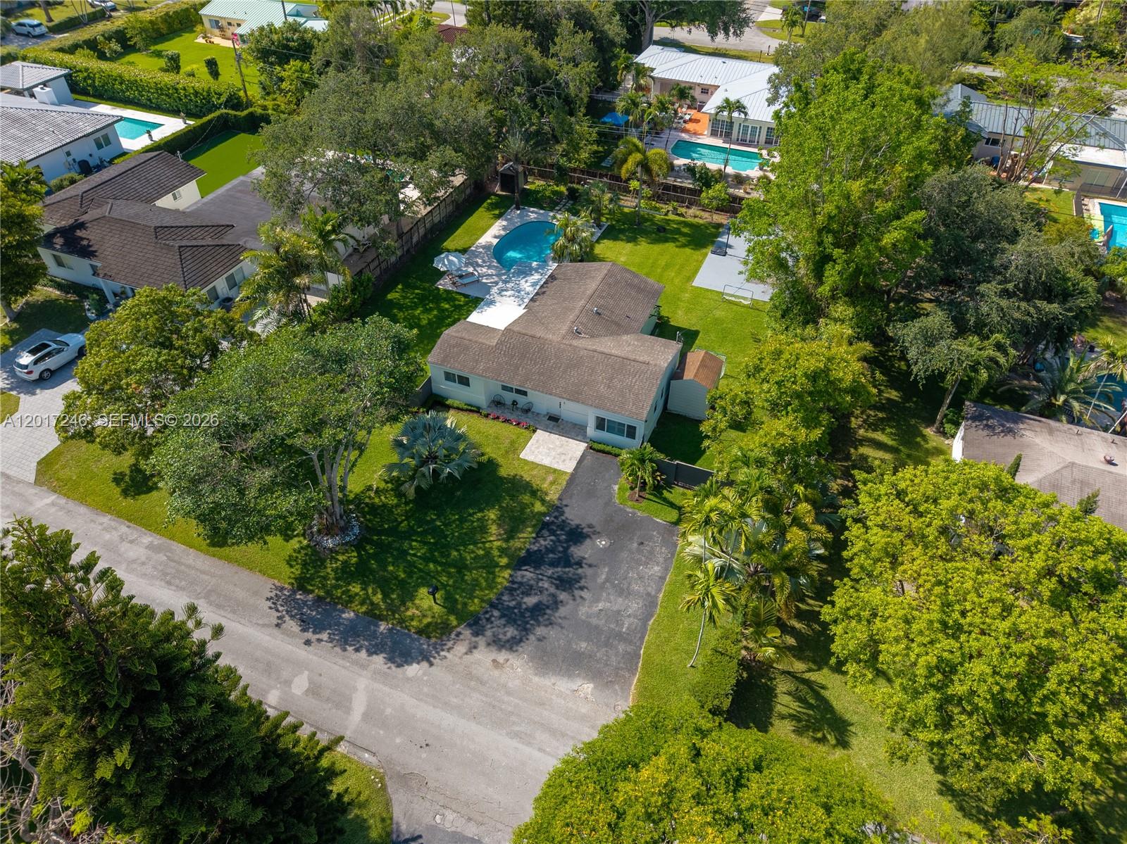 CAROLE HELMS MANOR - Residential