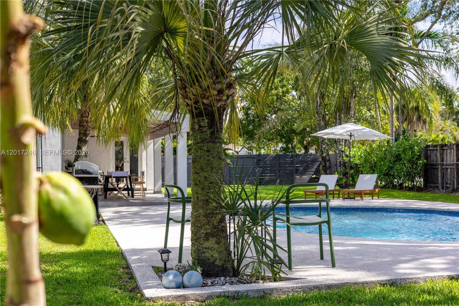 CAROLE HELMS MANOR - Residential
