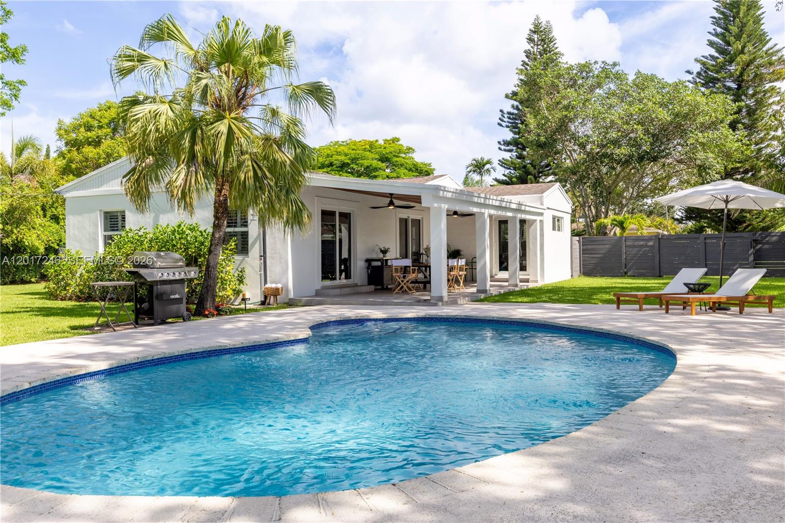 CAROLE HELMS MANOR - Residential
