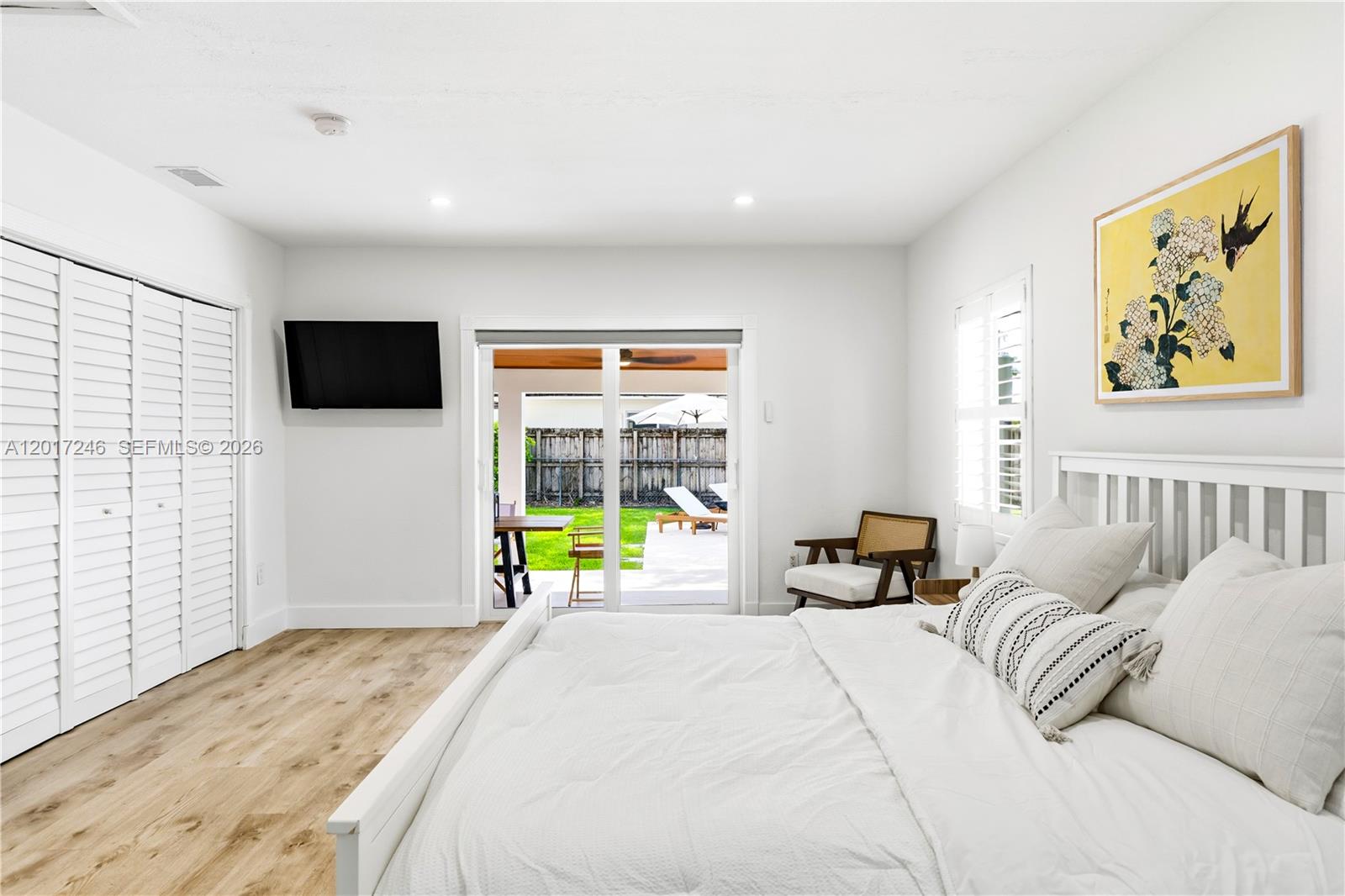 CAROLE HELMS MANOR - Residential
