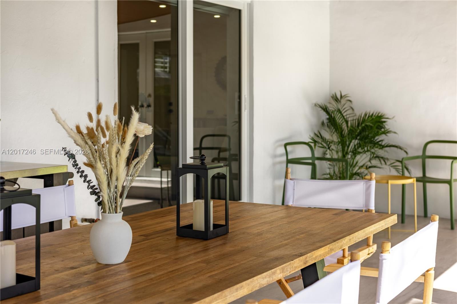 CAROLE HELMS MANOR - Residential