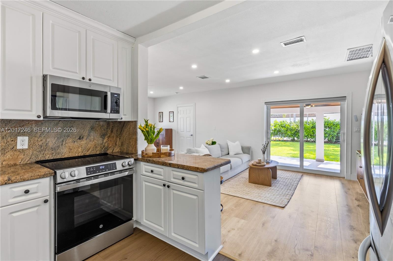 CAROLE HELMS MANOR - Residential