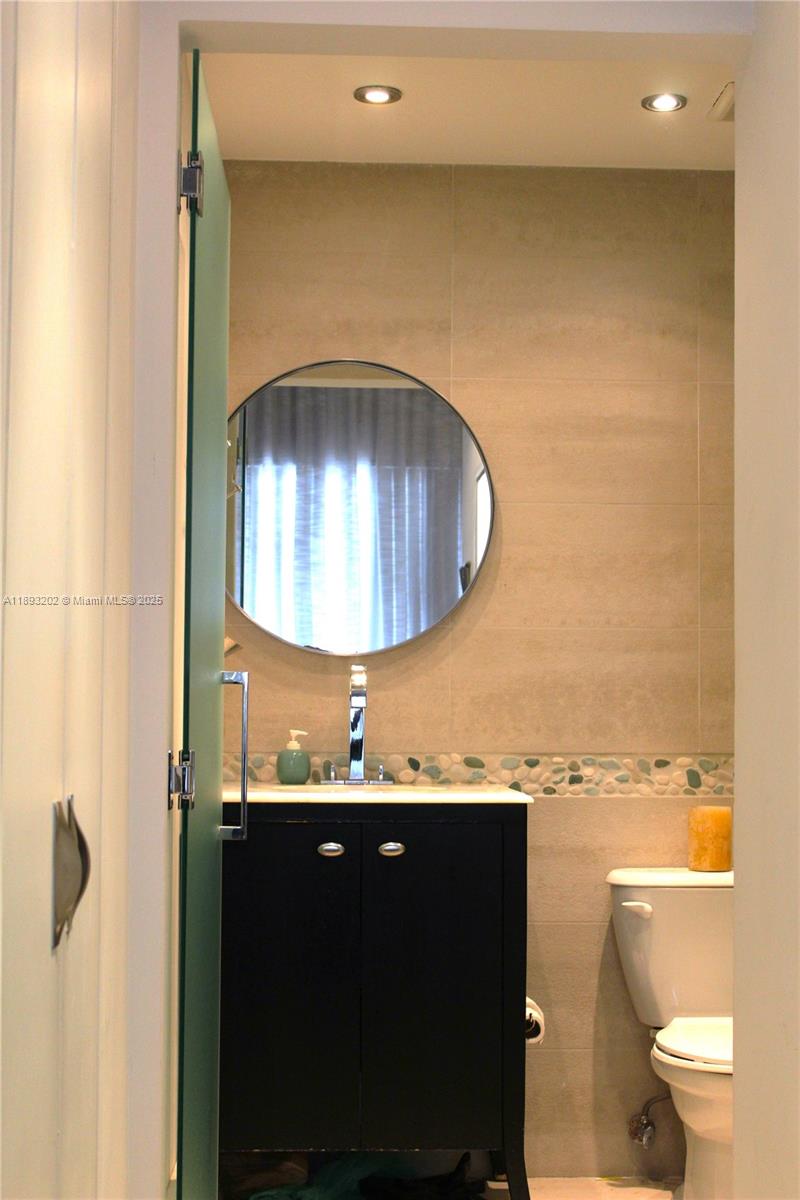 BRICKELL KEY II CONDO - Residential Lease