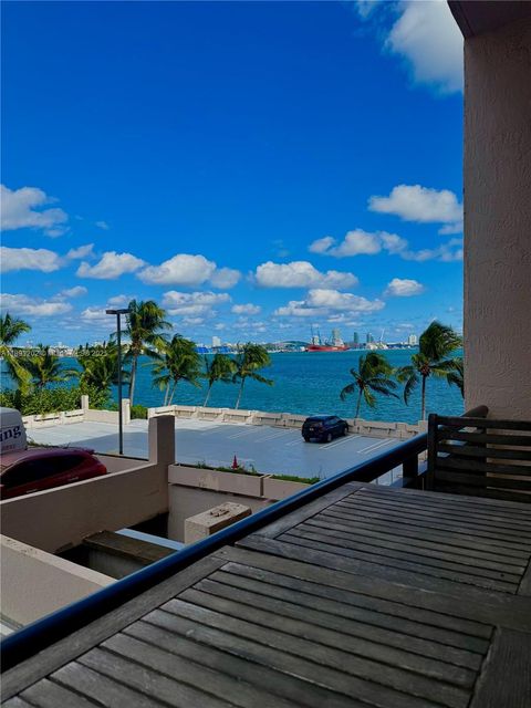 540 Brickell Key Dr 522 Miami FL 33131
