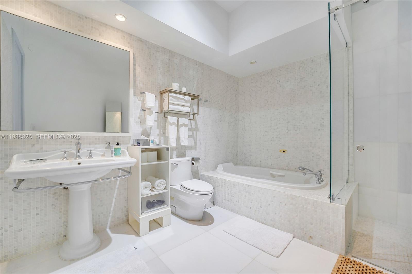 PALM ISLAND - Residential Lease