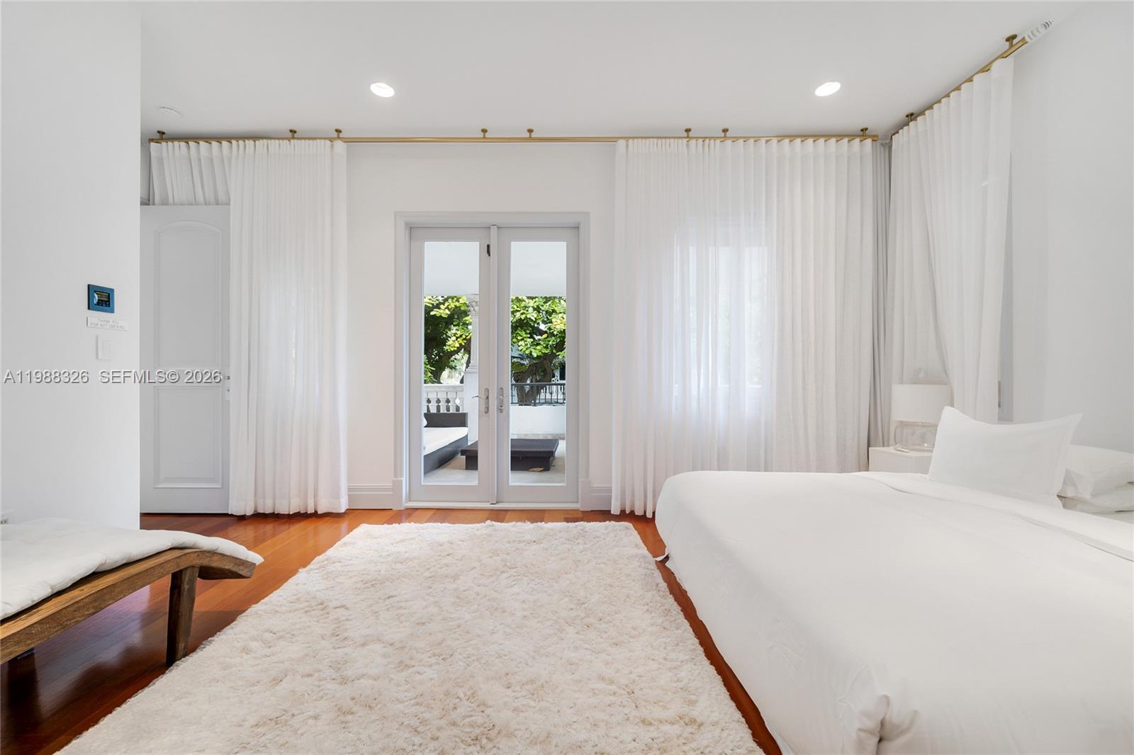 PALM ISLAND - Residential Lease