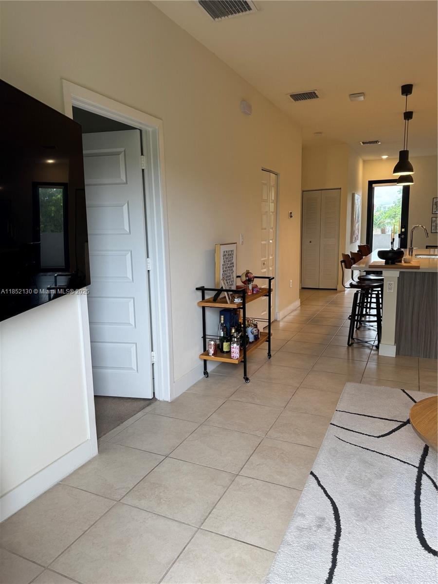 APEX AT PARK CENTRAL COND - Residential