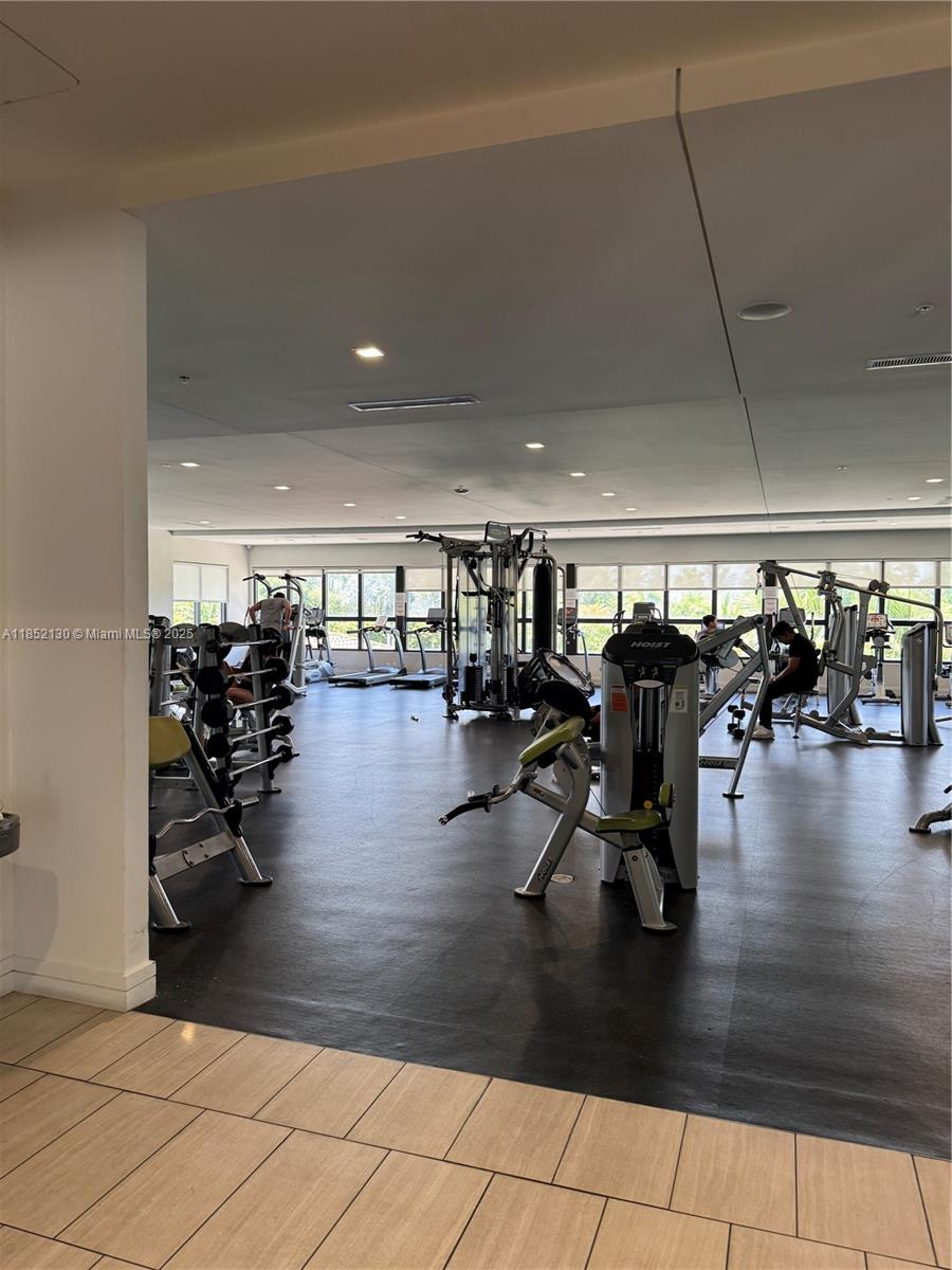 APEX AT PARK CENTRAL COND - Residential