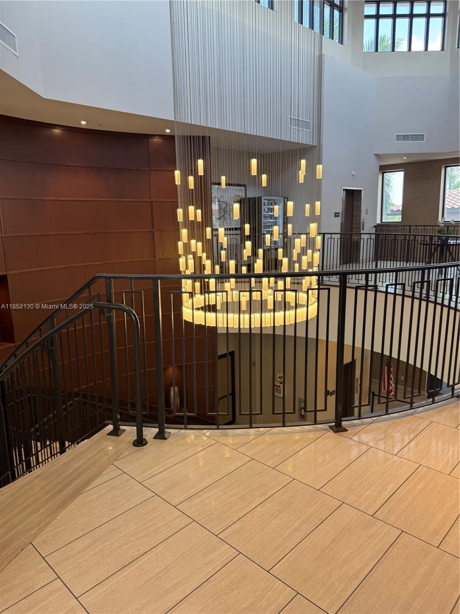 APEX AT PARK CENTRAL COND - Residential