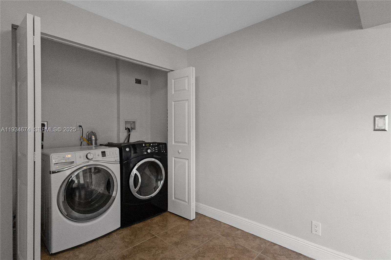 Lighthouse Point - Residential