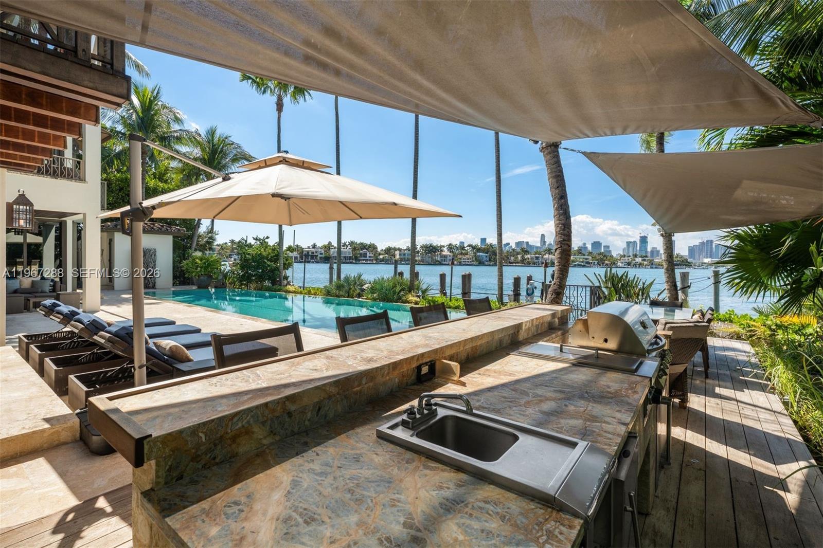 DI LIDO ISLAND - Residential