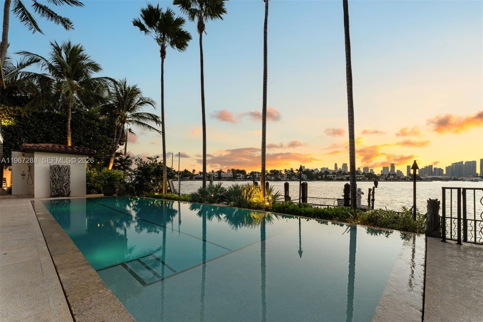 DI LIDO ISLAND - Residential