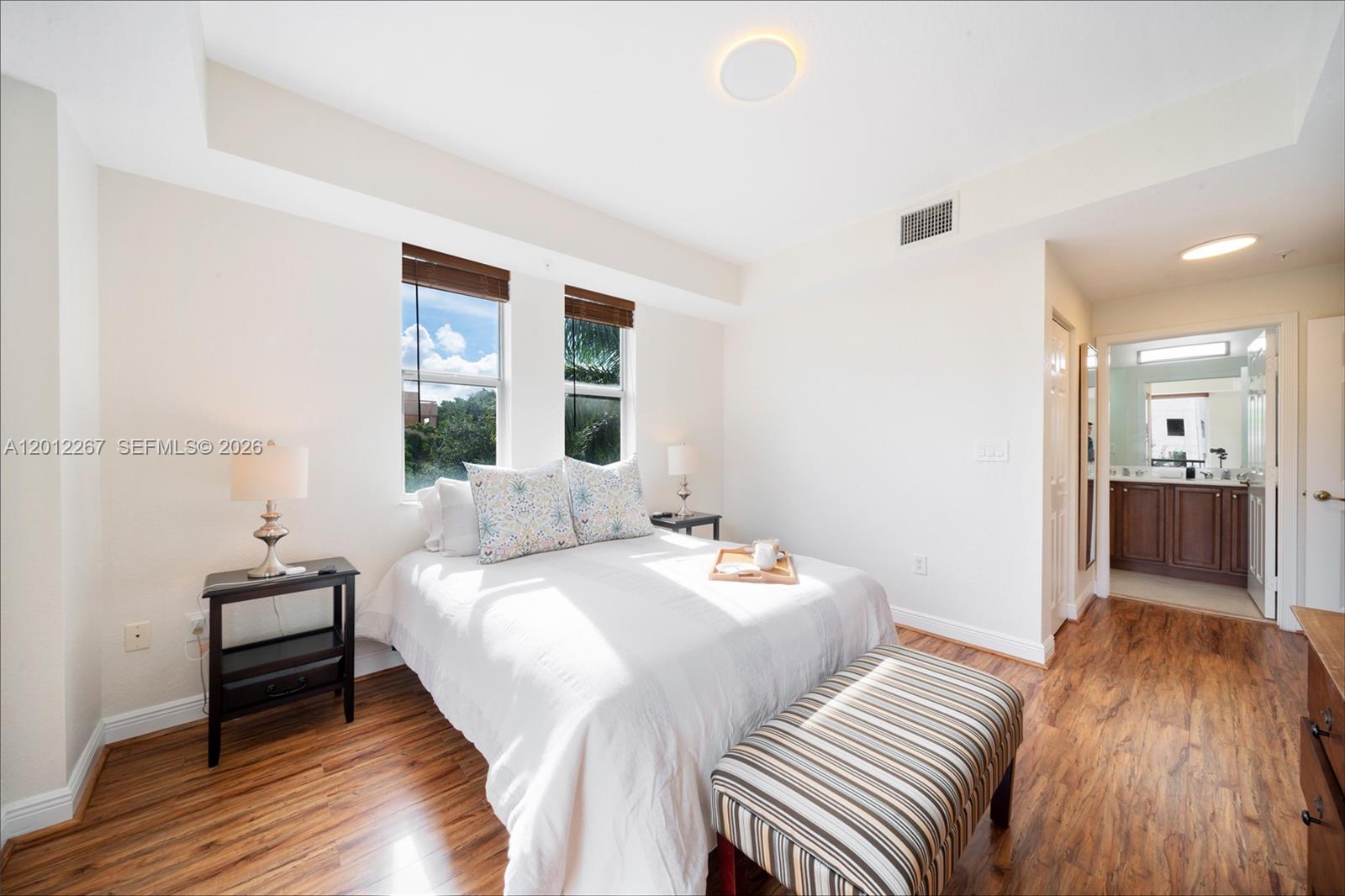 THE GRANDE CONDO - Residential Lease