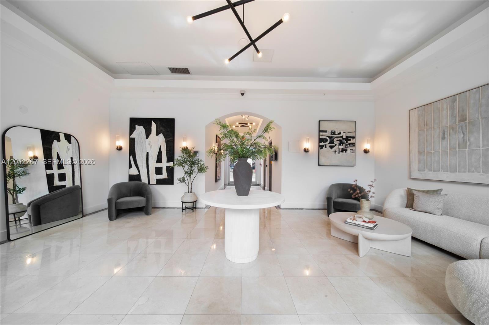 THE GRANDE CONDO - Residential Lease