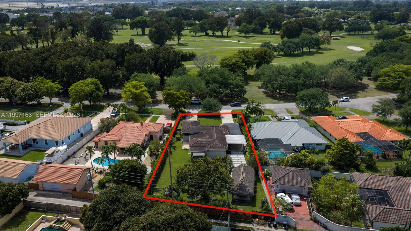 COUNTRY CLUB ESTATES SEC - Residential