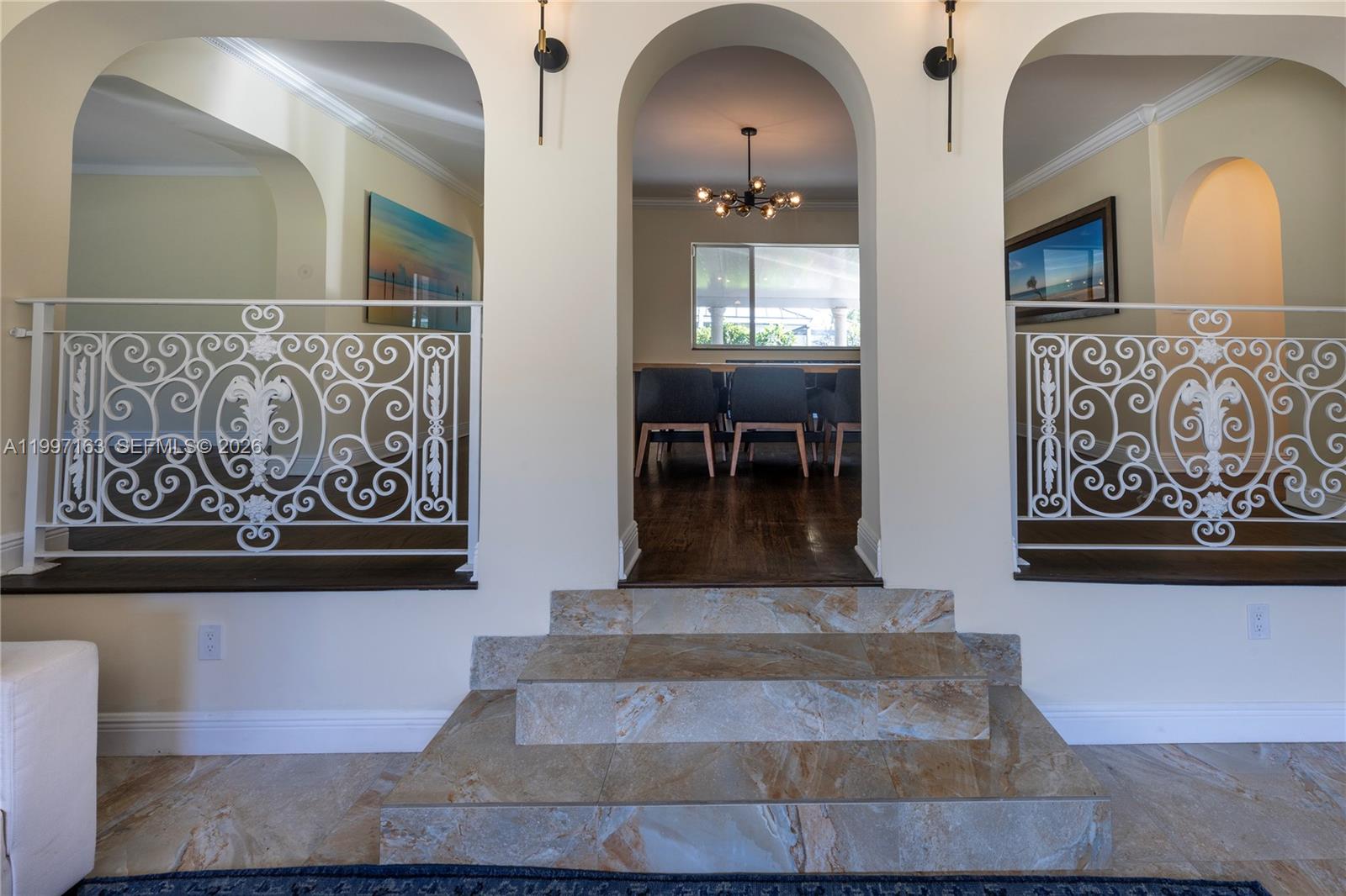 COUNTRY CLUB ESTATES SEC - Residential