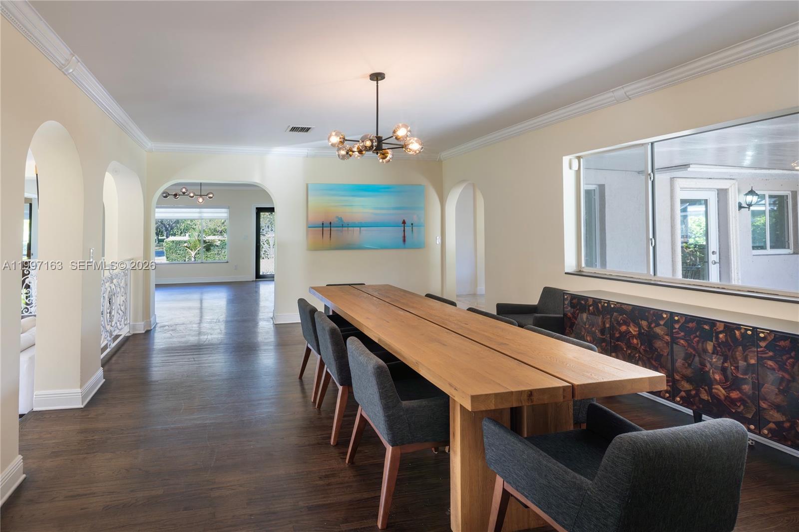 COUNTRY CLUB ESTATES SEC - Residential