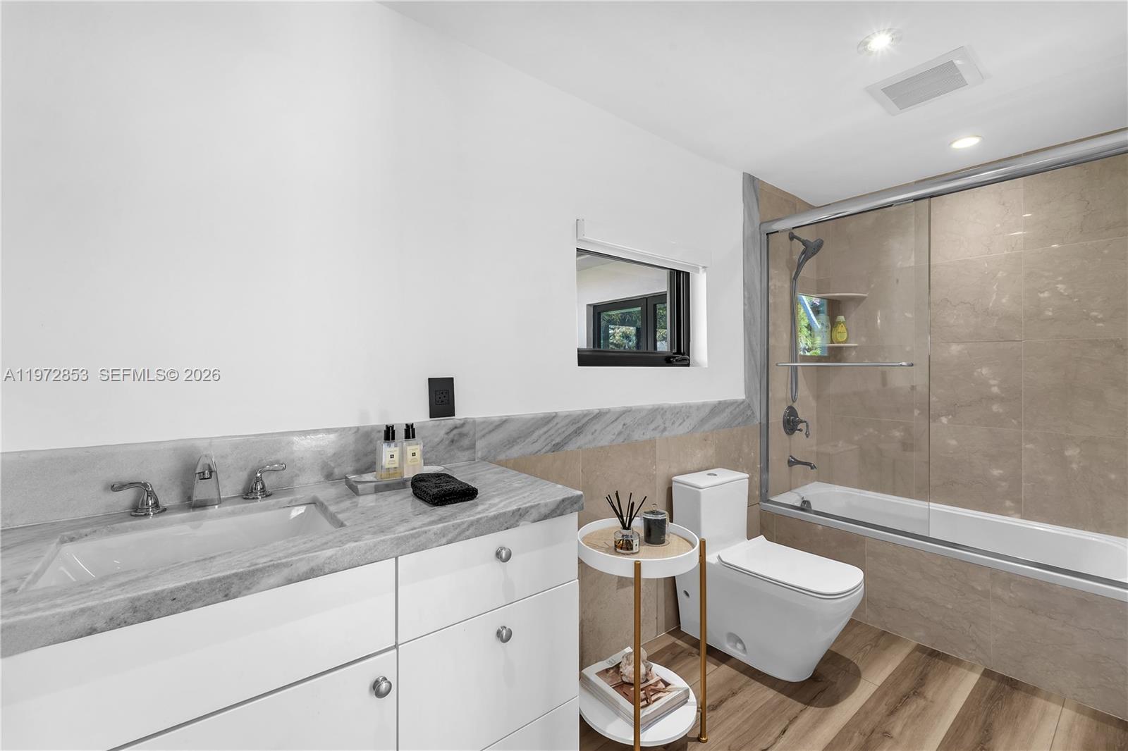 C GAB COUNTRY CLUB SEC 5 - Residential