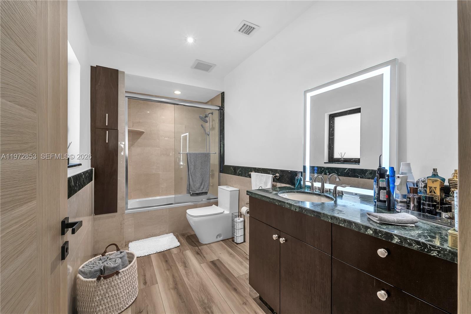 C GAB COUNTRY CLUB SEC 5 - Residential