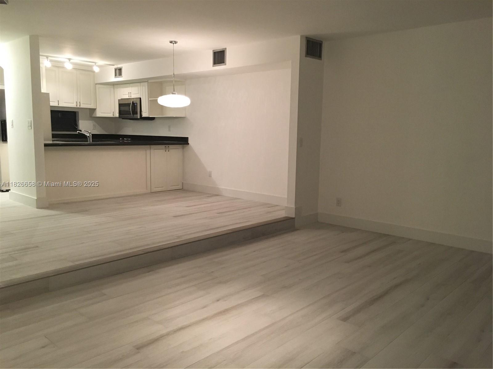 2180 Brickell Ave 8