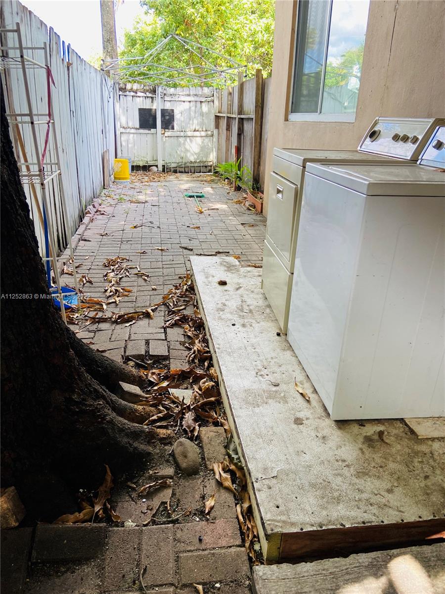 COMFORT GARDENS 1ST ADDN - Residential Lease