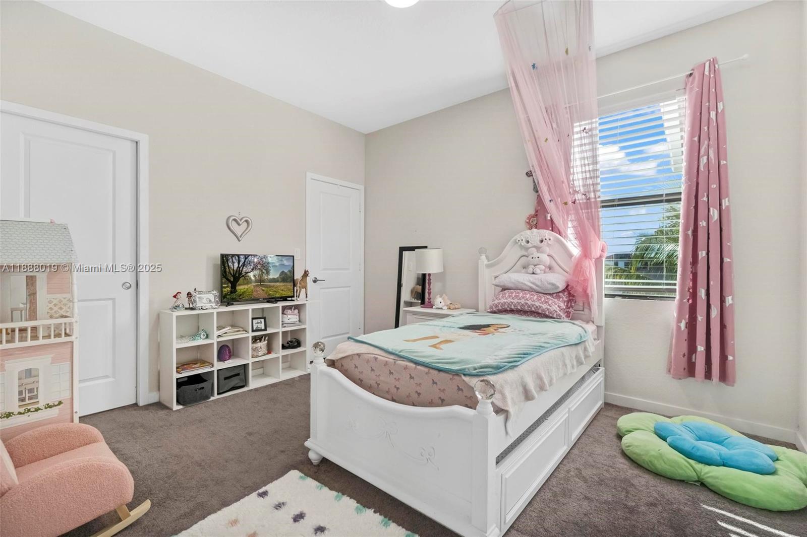 MC RESIDENTIAL - Residential