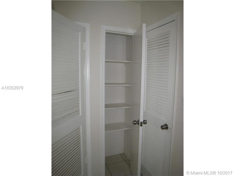 EVERGLADE LAND SALES CO F - Residential Lease