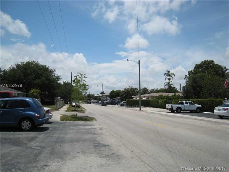 EVERGLADE LAND SALES CO F - Residential Lease