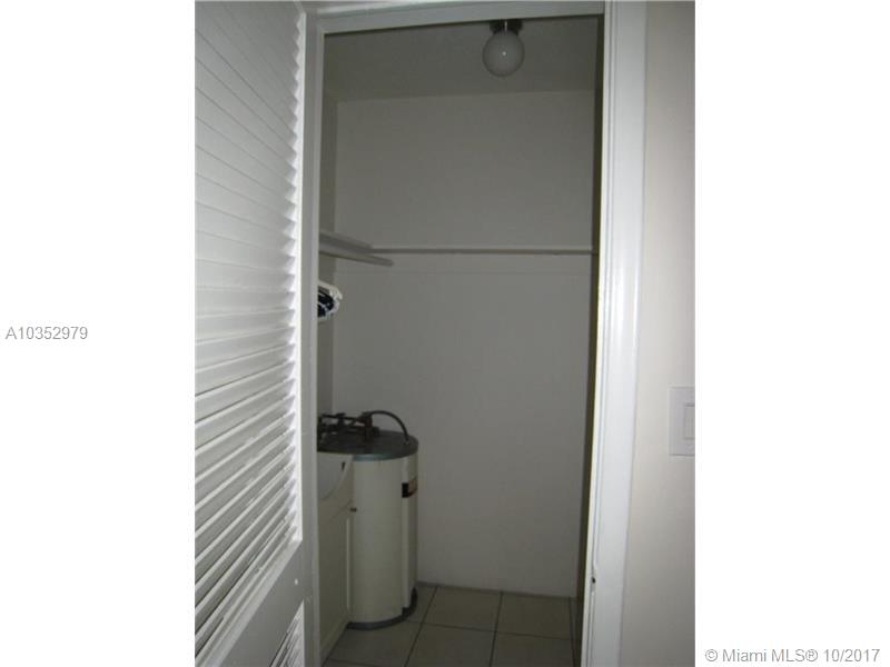 EVERGLADE LAND SALES CO F - Residential Lease