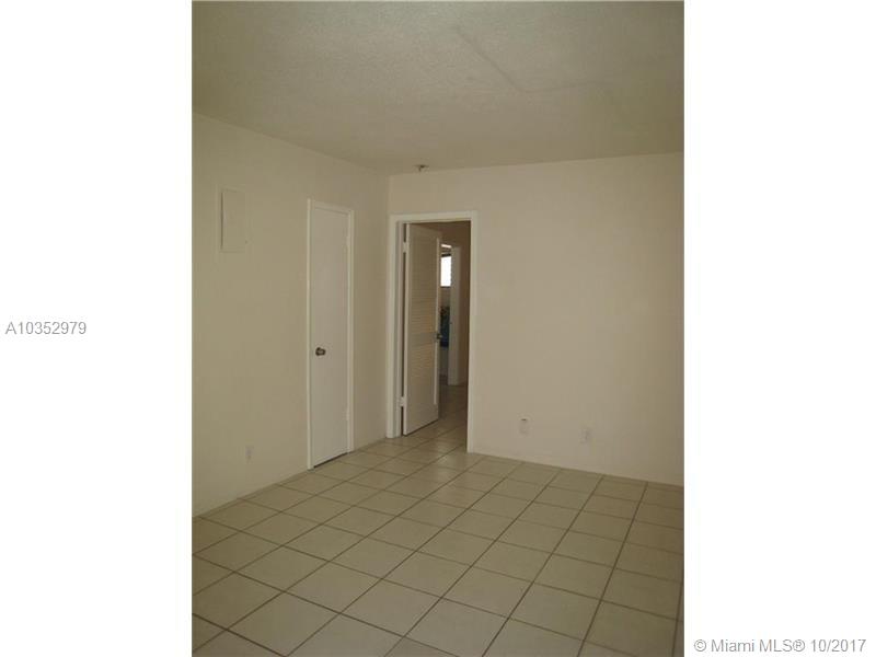 EVERGLADE LAND SALES CO F - Residential Lease