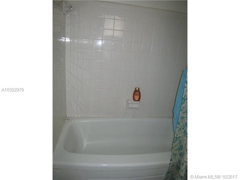 EVERGLADE LAND SALES CO F - Residential Lease