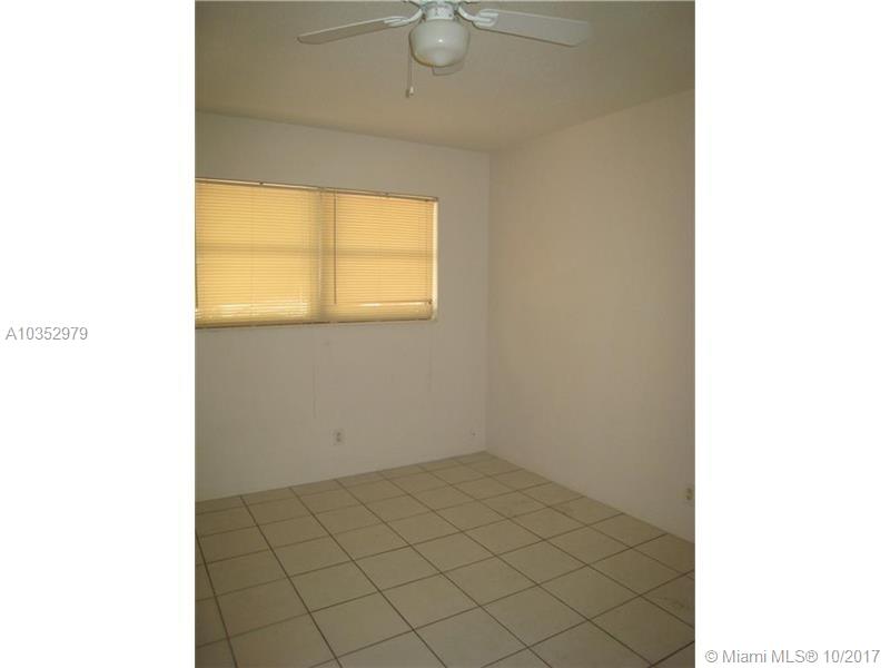 EVERGLADE LAND SALES CO F - Residential Lease