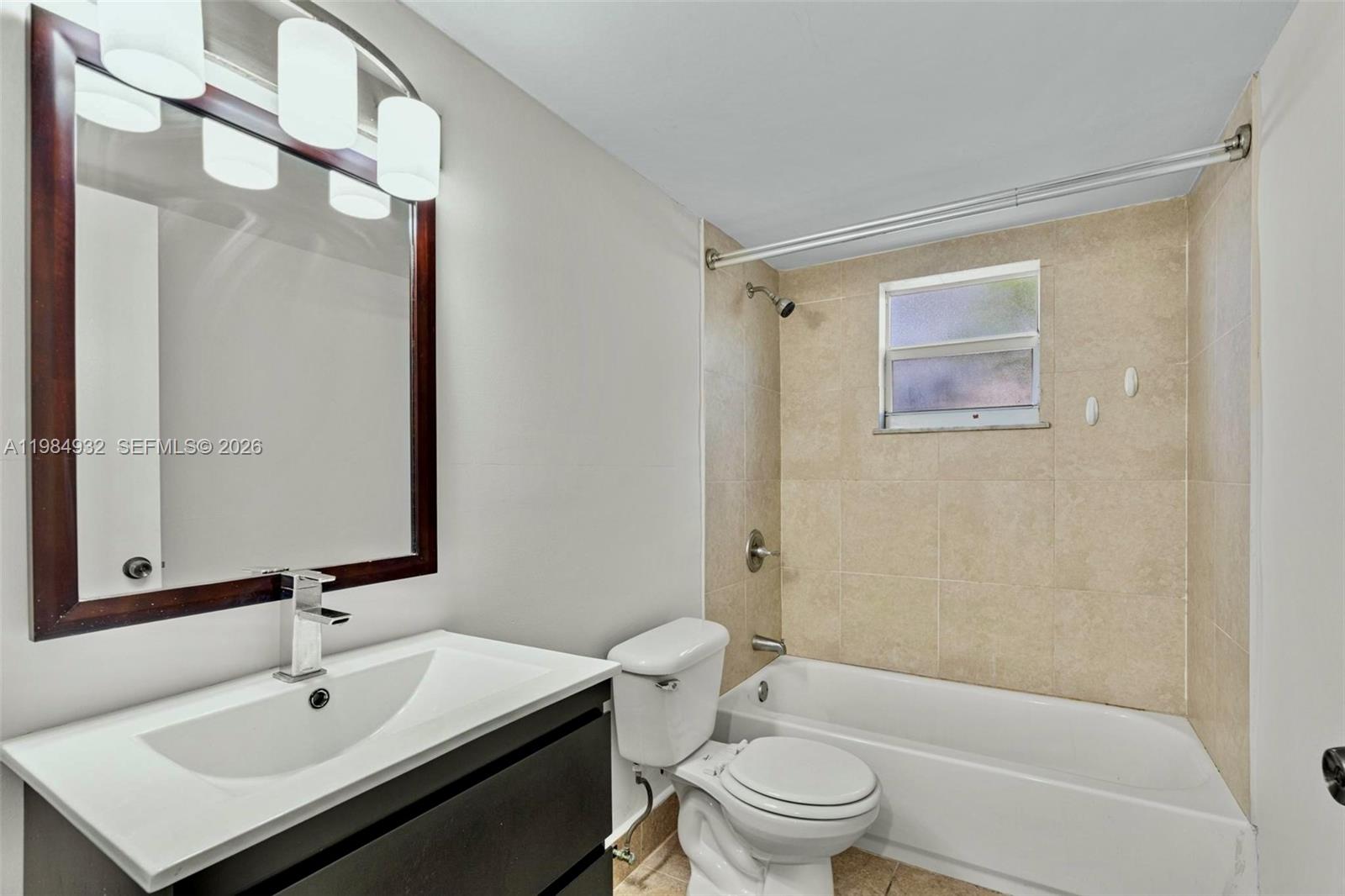 DIXIANA CONDO - Residential