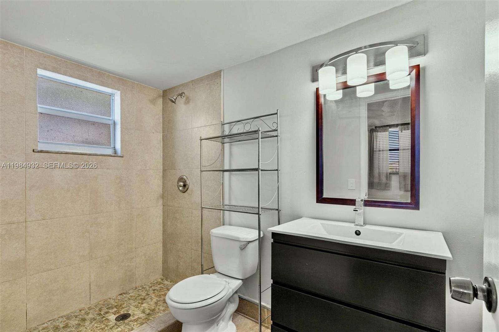 DIXIANA CONDO - Residential